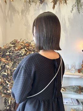 イング(ing) olive brown × bob