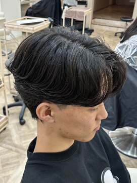 ラヴィズム 名駅店(LUVISM) 名古屋/メンズカット/メンズパーマ/眉毛/カルマパーマ