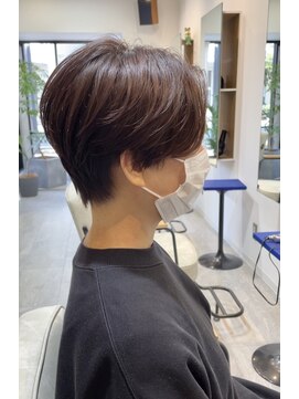 モアナヘア(moana hair) ハンサムショート/センターパート