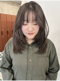 栄透明感ロングフェイスレイヤ　グレージュ