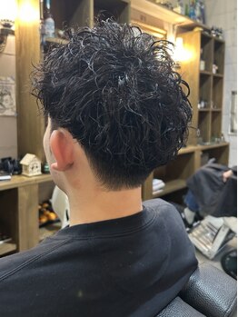 フッドウルフ(HOODWOLF)の写真/お手入れ簡単で忙しい朝もキマる再現性の高いパーマが大人気◎あなたに一番似合うパーマをご提案します♪