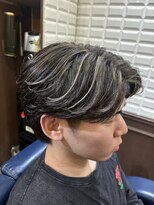 ルピナス 中田(Lupinus) センターパート毛流れパーマメッシュハイライト