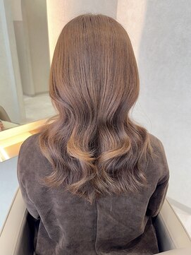 ジーナ 札幌(Zina) ヘーゼルベージュ/ブリーチ無し/韓国ヘア