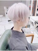 ホワイトカラー/小顔丸みショート/ハイトーンカラー
