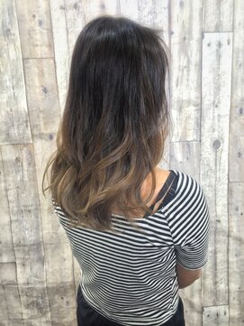 フェリシータ 総持寺店(felicita) 大人気♪グレーアッシュグラデーション！