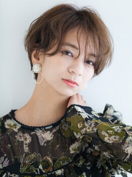 おしゃれに差をつけるデザインカラー。ヘアスタイルに合わせた、オトナかわいいデザインカラーをご提供◇