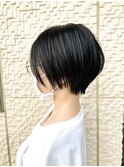 ショートボブ