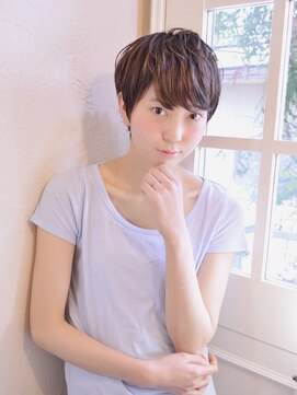 ハウスアンドヘアーワークス(House&Hair works) 前髪長め大人小顔ショート30代40代50代　藤沢