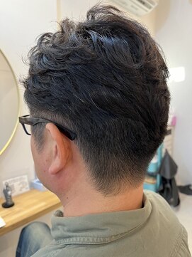 イルミチーノ(il micino) ツーブロックonルーズパーマ