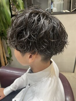 ニュートラル(NEUTRAL)の写真/メンズに特化したスタイリスト在籍♪ONもOFFもキマる再現性の高いパーマスタイルで簡単にセットができる★
