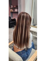 ウェーブ(WAVE)&nbsp;【ギャル必見】サラサラストレート/ブリーチ/シールエクステ