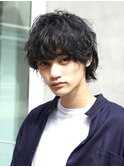 緩め波巻きスパイラルパーマシャドウパーマメンズマッシュウルフ