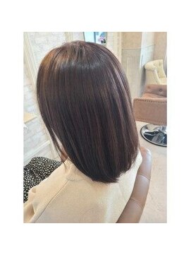 リアンバイルシア(Lien by lucia) ツヤ感ロブ