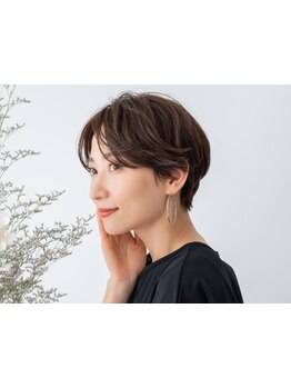 髪のお悩みぜひご相談ください！グレイカラーで白髪を活かしたスタイルに◎あなたの理想のスタイルへ＊