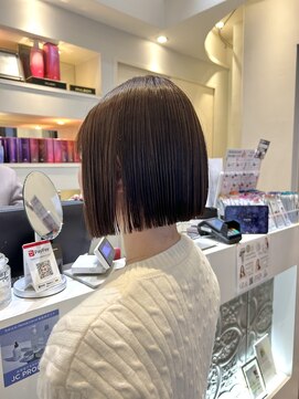 切りっぱなしボブ×縮毛矯正♪♪@吉野