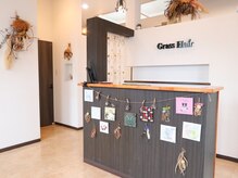 【バリアフリー完備】車椅子でのご来店大歓迎◎玄関スロープや移動しやすい駐車場、楽なクッションも◎