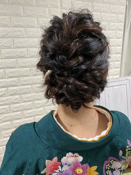 スタジオカラー(Studio Color) シニヨン