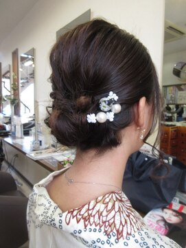 コアフィールフィス(COIFFURE fils) 【見附・今町】大人っぽいまとめ髪
