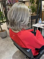 ナンバー(number+)&nbsp;20代30代大人可愛いハイライト艶感グレージュ