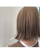 フニフニ(fni.fni)&nbsp;カット＋イルミナカラー＋極上AujuaTR＋marbb付き