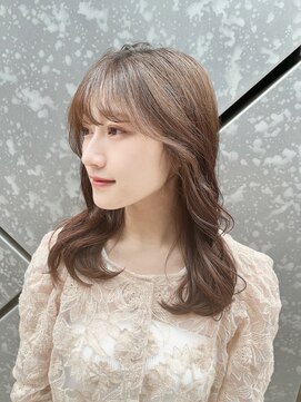 レア 銀座(Le'a) イエベ小顔ショコラアッシュヘルシースタイルふんわりカール飯出