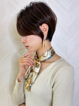 ロンド ストラーダ 心斎橋(Lond strada) ショート×ハイライト白髪ぼかし×マチルダボブ[心斎橋]