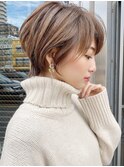 横顔が美しすぎる大人ショートヘアー