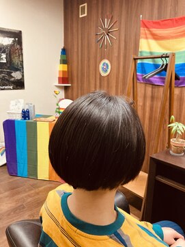 シアター(THEATRE) ショートボブ。