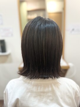 フリージア(freesia) 外ハネボブ/ニュアンスカラー/30代40代50代