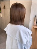 外ハネ/切りっぱなしボブ/ミルクティーベージュ