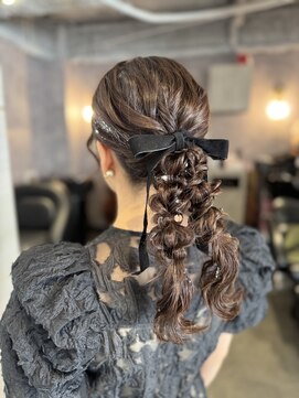 エルバイラビス 大宮(elu by lovis) 《mana》編みおろし/ツイン編みおろし/ポニー編みおろし/大宮