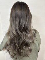 チャンプ 高の原店(Champ)&nbsp;バレイヤージュ風シルバーカラー