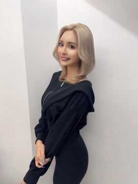 ラピス 渋谷本店(Lapis) ホワイトミルクティー/レイヤーカット/バイカルテ/顔周りカット