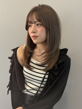 アミュー(Amyu) 内巻きレイヤー/ミルクティーベージュ