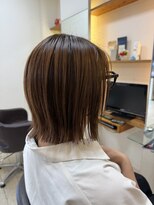 サロン ド アベニュー&nbsp;シアーストレート　タッセルカット