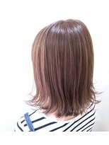 アリーシャ バイ アルティナ(Alisha by artina)&nbsp;外ハネロブ×フォギーベージュ 【Alisha相模大野】