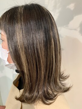 スイート ヘアデザイン(Suite HAIR DESIGN) 暗髪でも透明感！10代20代☆シルバーアッシュハイライト