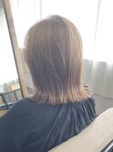 ハイトーンでも艶髪?! 外ハネ髪質改善