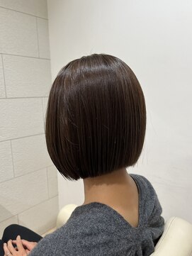 ガレリアエレガンテ 緑店(GALLARIA Elegante) オリーブベージュ・ストレートボブ