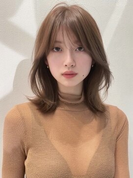 トイ(TOI) バタフライレイヤーミディアム/ベージュブラウン