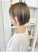 福山市Caaryブリーチハイライト耳かけ丸みショート10代20代30代