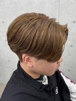 エデアンルクラ 下通(EDEAN Leclat)&nbsp;熊本メンズカラー ハイトーン ミルクティー MEN'S HAIR