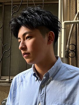 エルマーク 渋谷(L-MARK) アップバングツーブロックバーバーフェードツイストメッシュ