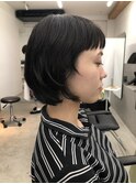 前回のパーマを活かしてカット、オン眉は似合うところで