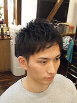 ウィード(WEED)&nbsp;ナチュラルツーブロックパーマメンズショートスタイル