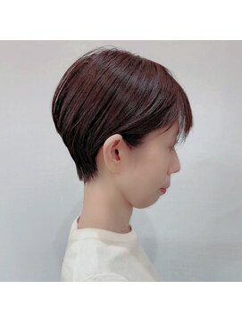 エイムヘアメイク 舟入店 アッシュベージュ×ハンサムショート