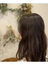 ヘアアトリエ ナンバーシックス(HAIR ATELIER no,6) 上村 さき