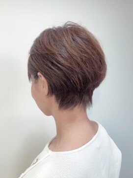 ジャストビューティー シュシュ 横須賀中央店(Just Beauty Chou Chou) ショートボブ