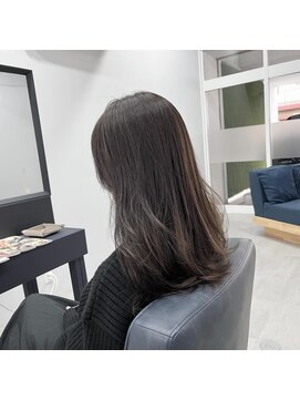 チーク(CHiiK) グレージュ