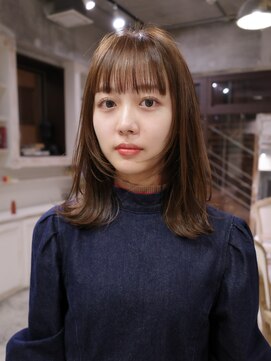 ヨー(Yoh-) 【外ハネボブ/阿部達哉】ミディアムレイヤー/顔周りカット